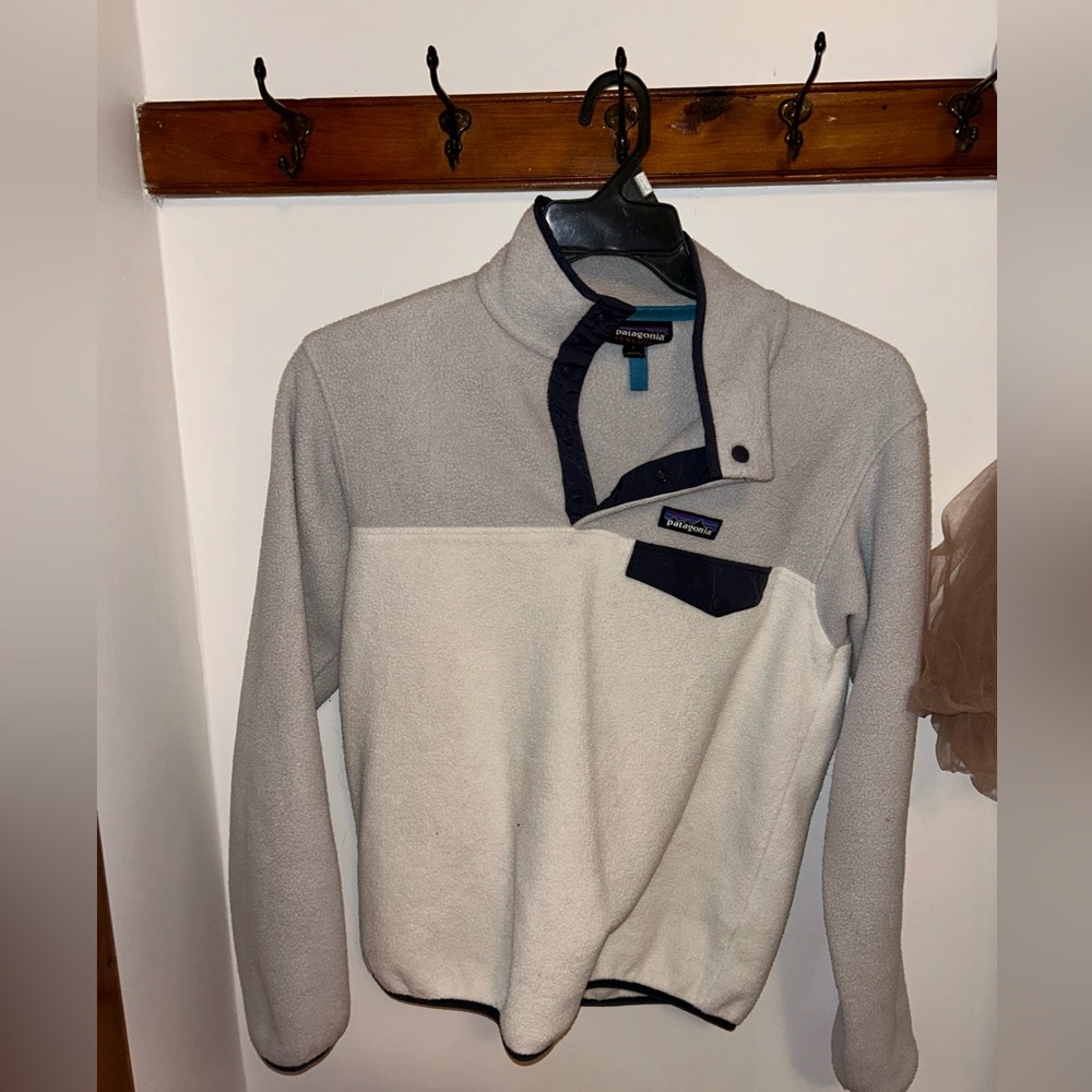 Patagonia Synchilla Light Gray Snap-T Fleece Pullover
